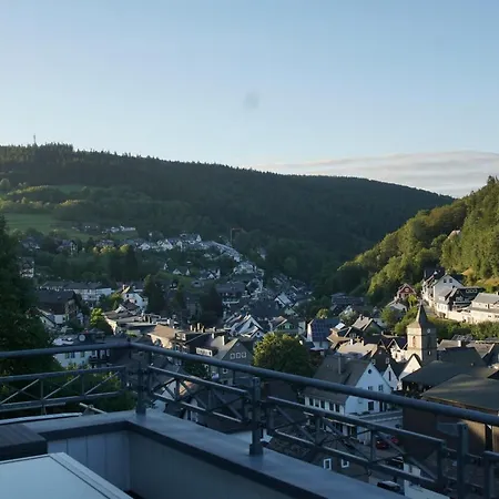 Bergpanorama - *